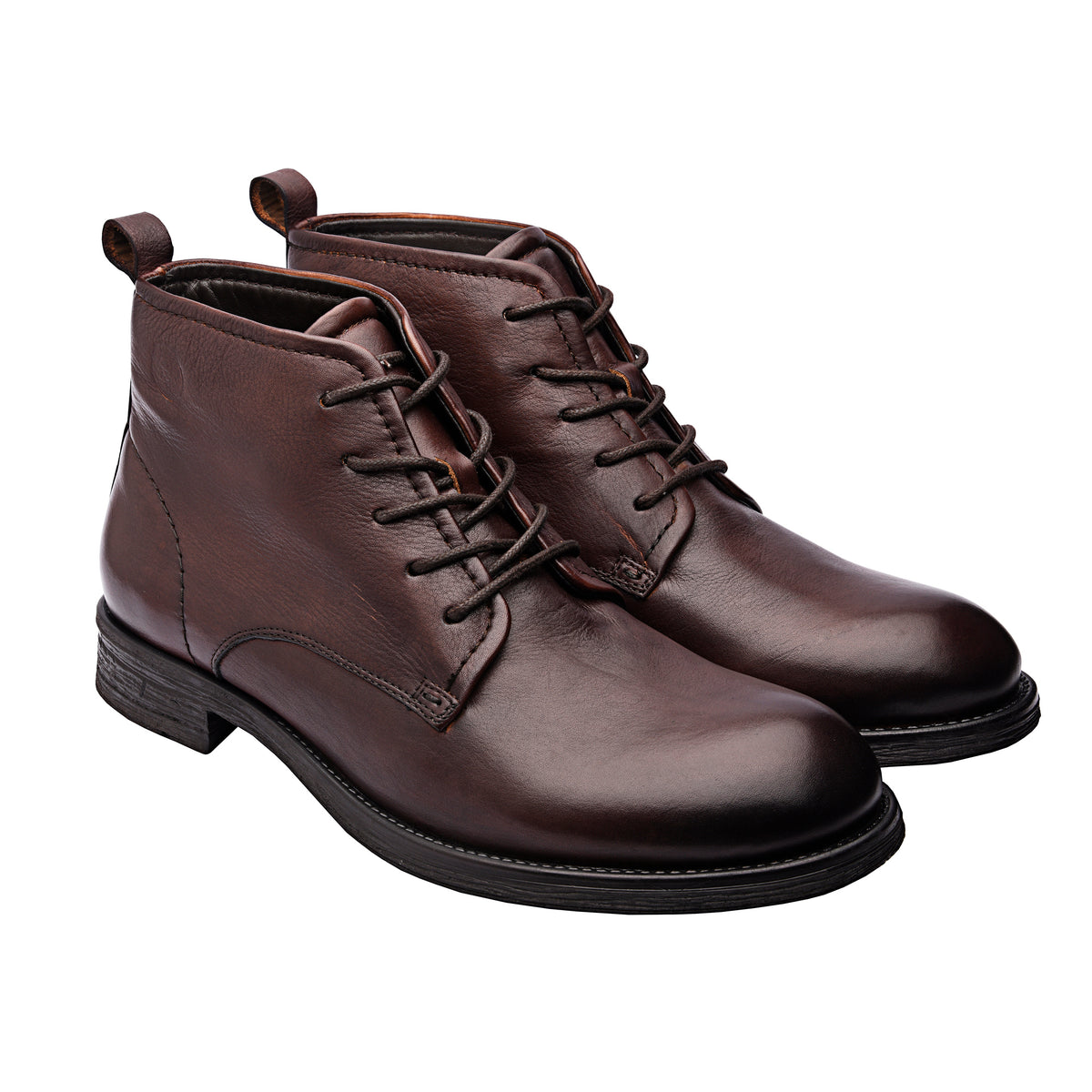 Amaud Classic Plain Toe Chukka Boots